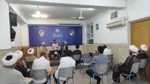 مناظره علمی با موضوع "تقسیم بندی عبادات"، در مرکز تخصصی نماز برگزار شد 