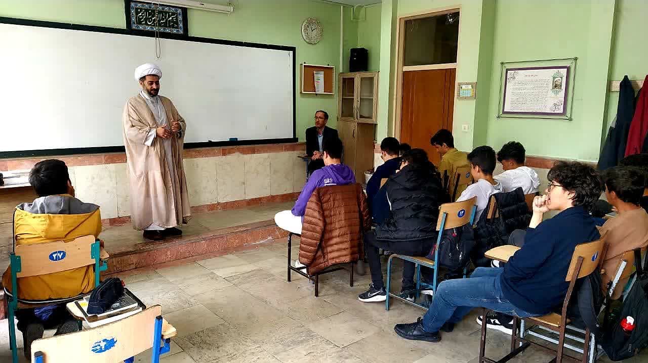 گفتمان نماز دانش آموزی مدارس سمپاد تبریز