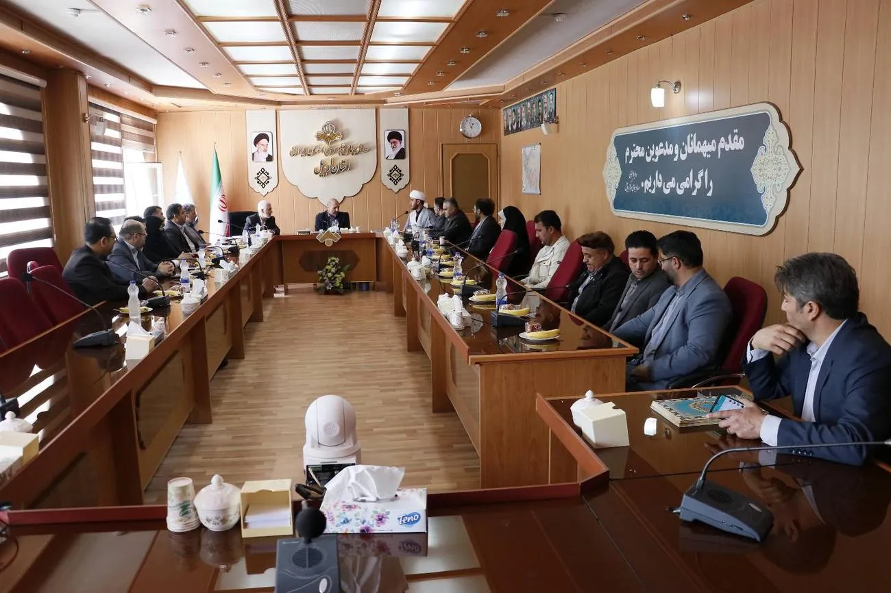 تجلیل از فعالان نماز صدا و سیمای اردبیل