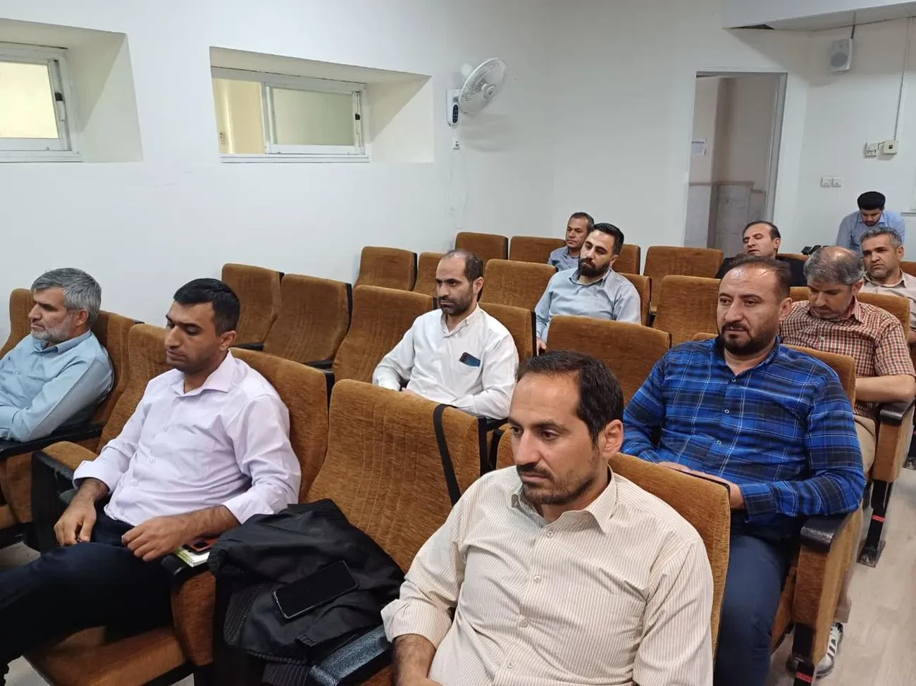 اولین گردهمایی دبیران اقامه نماز ادارات چهارمحالوبختیاری در جمکران برگزار شد