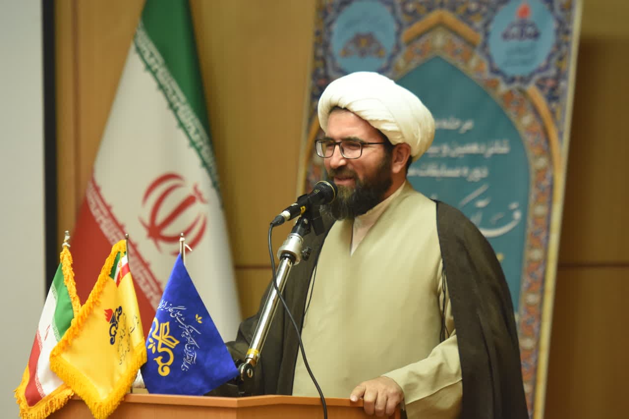 گسترش و ترویج فرهنگ قرآنی و نماز در محیط کار اهمیت بالایی دارد