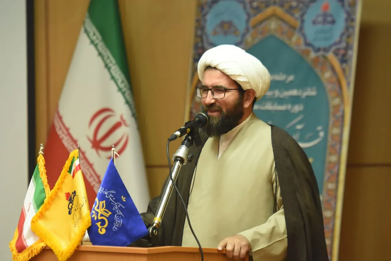 گسترش و ترویج فرهنگ قرآنی و نماز در محیط کار اهمیت بالایی دارد