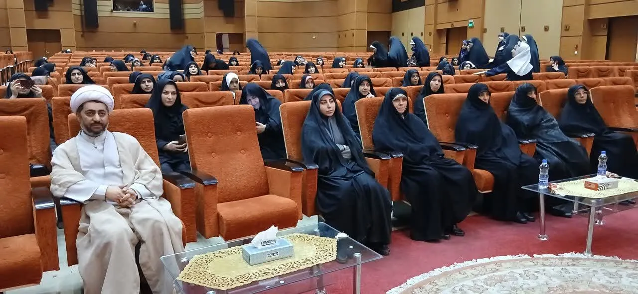 اولین همایش مادران،معماران فرهنگ اقامه نماز تبریز