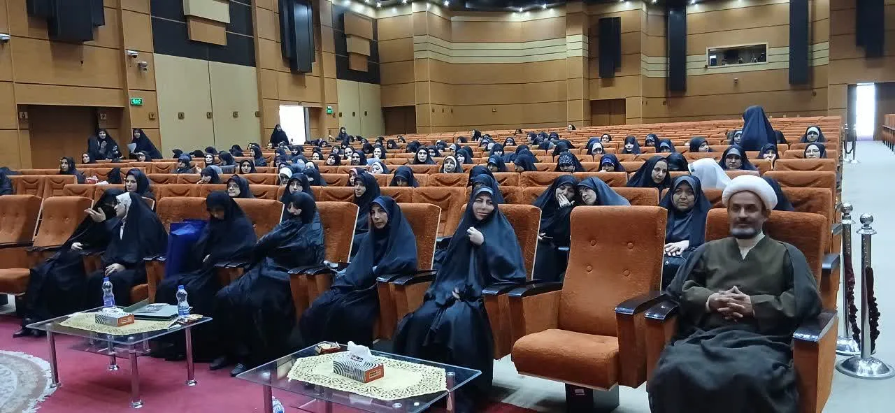 اولین همایش مادران،معماران فرهنگ اقامه نماز تبریز