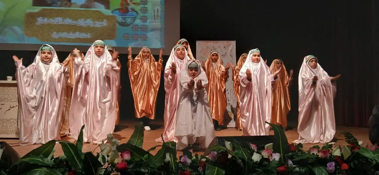 اولین همایش مادران،معماران فرهنگ اقامه نماز تبریز