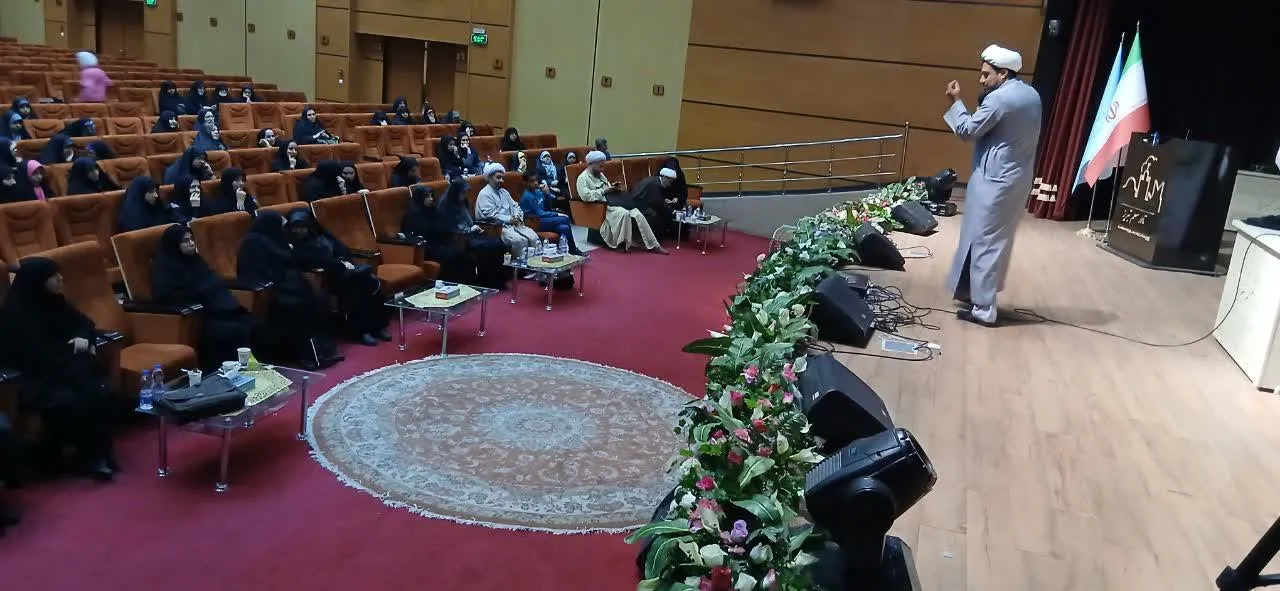 اولین همایش مادران،معماران فرهنگ اقامه نماز تبریز