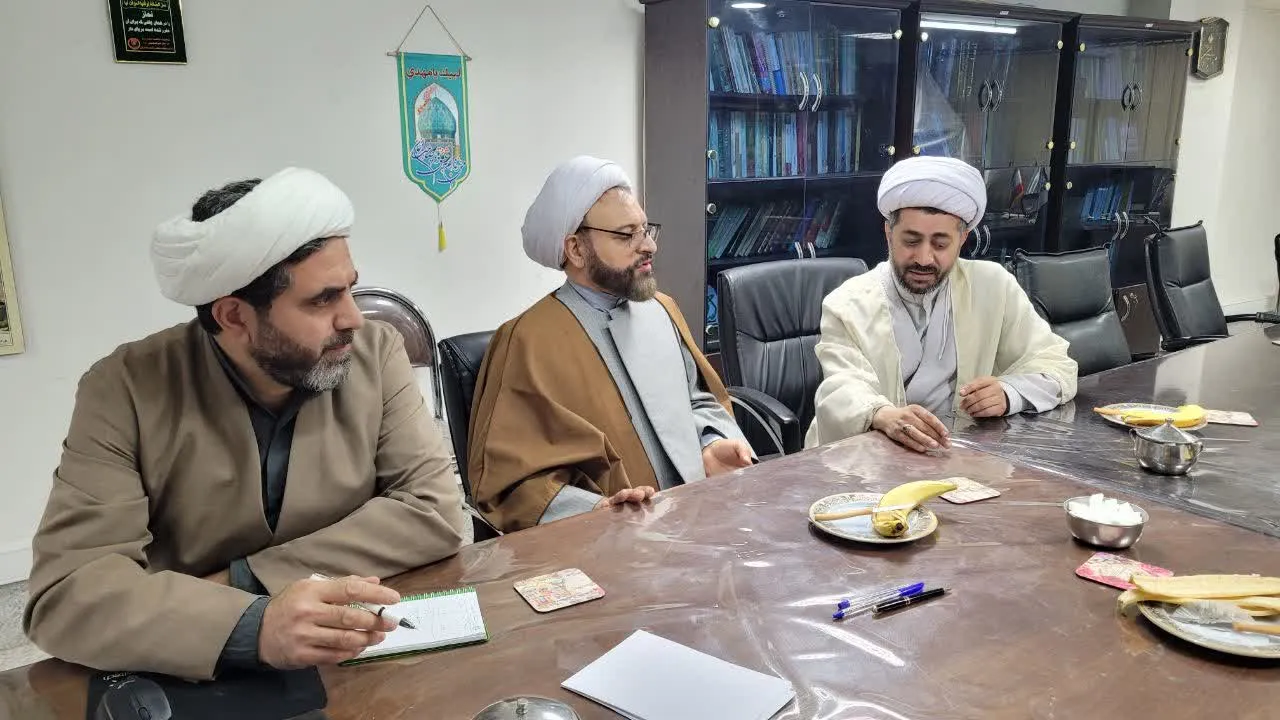 جلسه گروه ارزیابی عملکرد نمازی ادارات تبریز