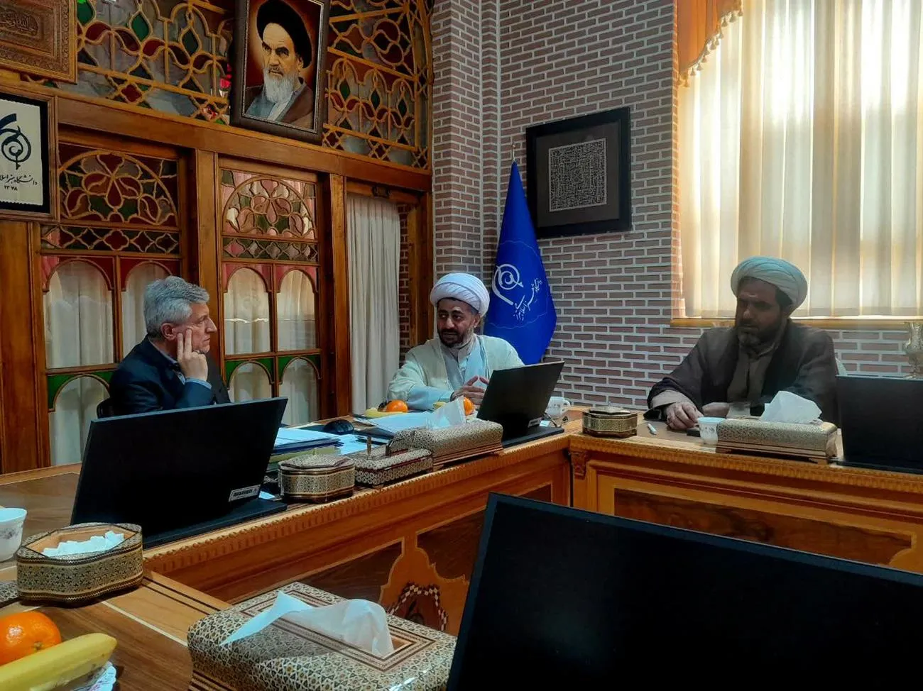 جلسه شورای اقامه نماز دانشگاه هنر اسلامی تبریز