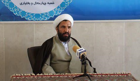 مادر نمونه در راه اعتلای فرهنگ نماز