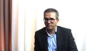 حجت السلام والمسلمین موسوی مدیر ستاد اقامه نماز با نجف زاده مدیرکل اداره امور مالیاتی یزد دیدار و گفتگو کرد.