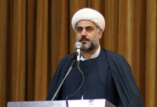مادر اولین آموزگار نماز در خانه است