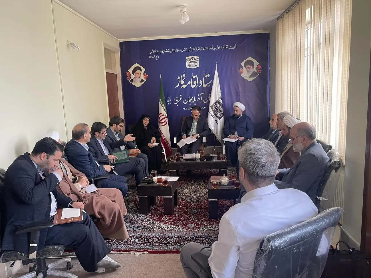نشست هم‌اندیشی دبیران شهرستانی با مدیر ستاد اقامه نماز آذربایجان‌غربی برگزار شد