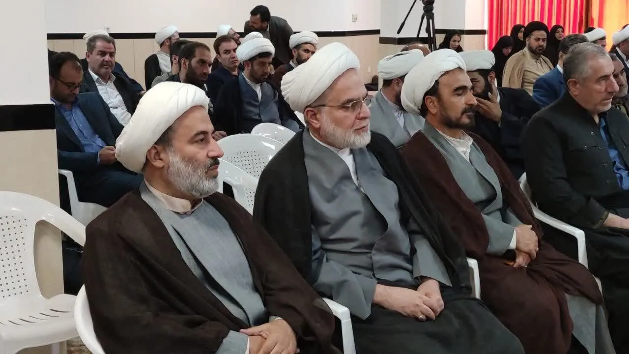برگزاری دوره آموزشی مبلغین و ائمه جماعات بقاع متبرکه در استان کردستان