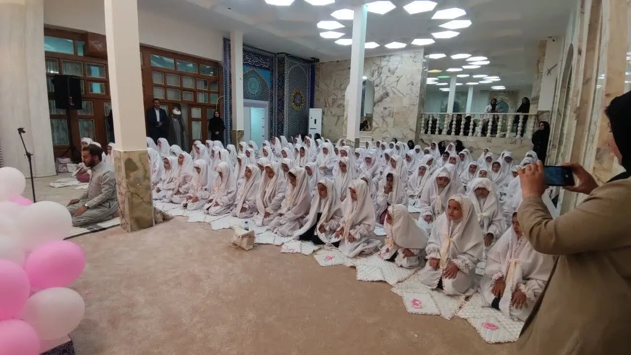 برگزاری جشن تکلیف دانش آموزان توسط ادارهکل اوقاف و امور خیریه استان کردستان