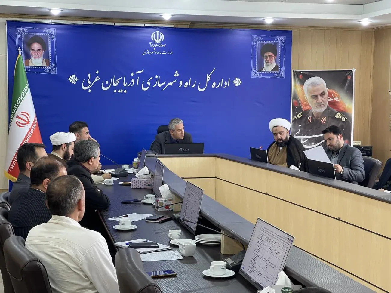 نخستین جلسه شورای اقامه نماز اداره‌کل راه و شهرسازی آذربایجان‌غربی برگزار شد