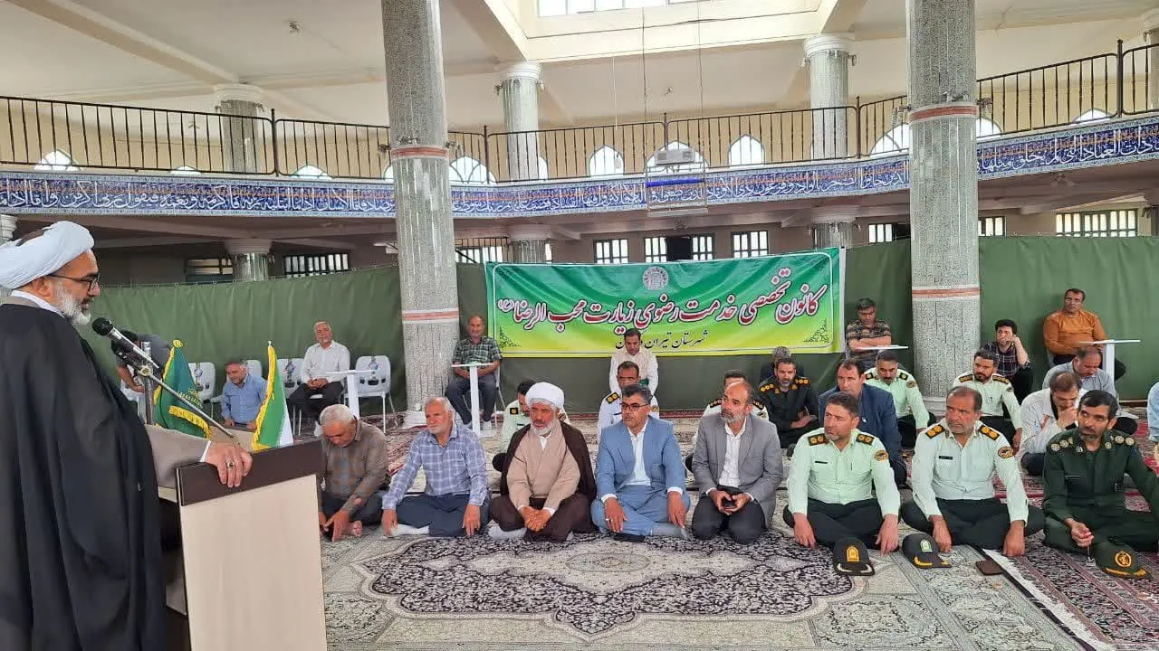 اقامه نماز وحدت ادارات شهرستان تیران و کرون اصفهان