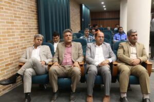 استاندار یزد از مدیر ستاد اقامه نماز استان یزد تجلیل کرد