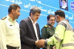 استاندار یزد از مدیر ستاد اقامه نماز استان یزد تجلیل کرد