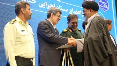 استاندار یزد از مدیر ستاد اقامه نماز استان یزد تجلیل کرد