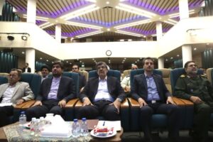 استاندار یزد از مدیر ستاد اقامه نماز استان یزد تجلیل کرد