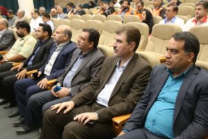 استاندار یزد از مدیر ستاد اقامه نماز استان یزد تجلیل کرد