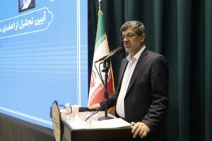 استاندار یزد از مدیر ستاد اقامه نماز استان یزد تجلیل کرد