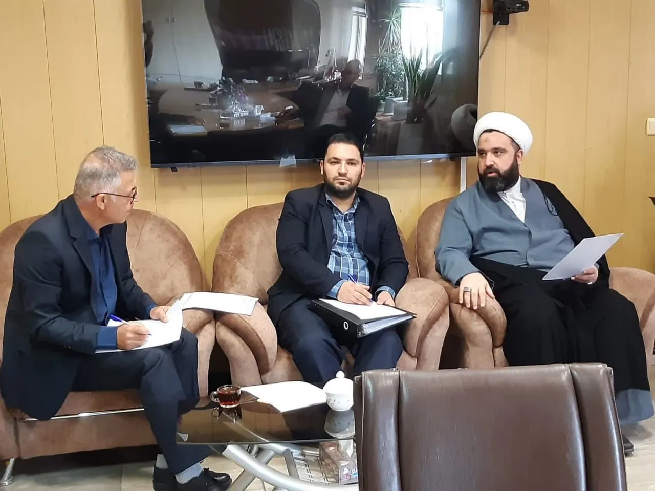 نشست کارشناسی بومی سازی تفاهمنامه اداره کل بیمه سلامت آذربایجان غربی برگزار شد