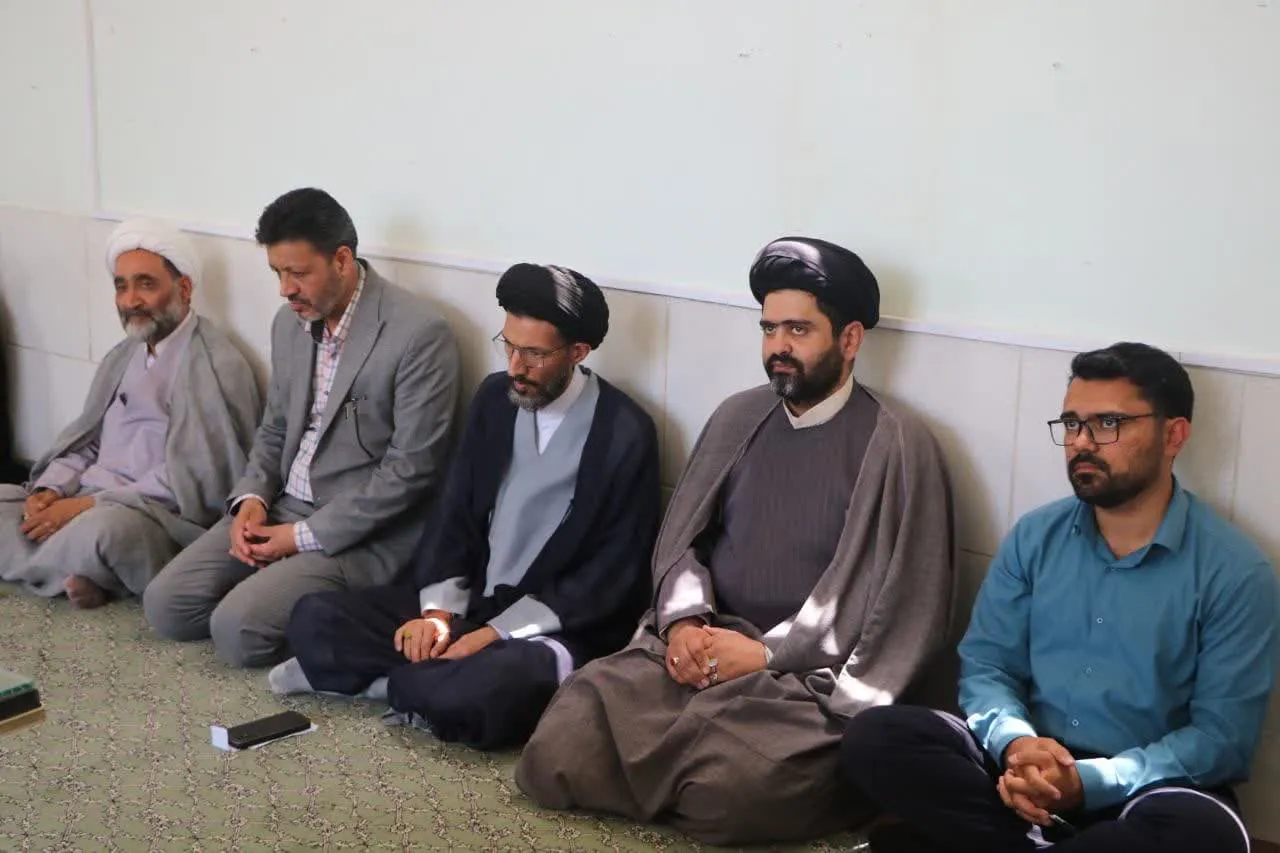 دوشنبه های نمازی با حضور امام جمعه شهرستان اردکان برگزار شد.