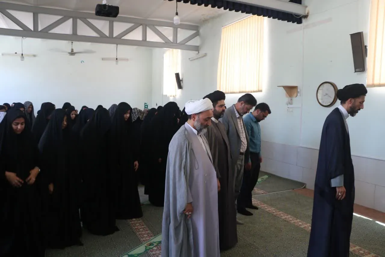دوشنبه های نمازی با حضور امام جمعه شهرستان اردکان برگزار شد.