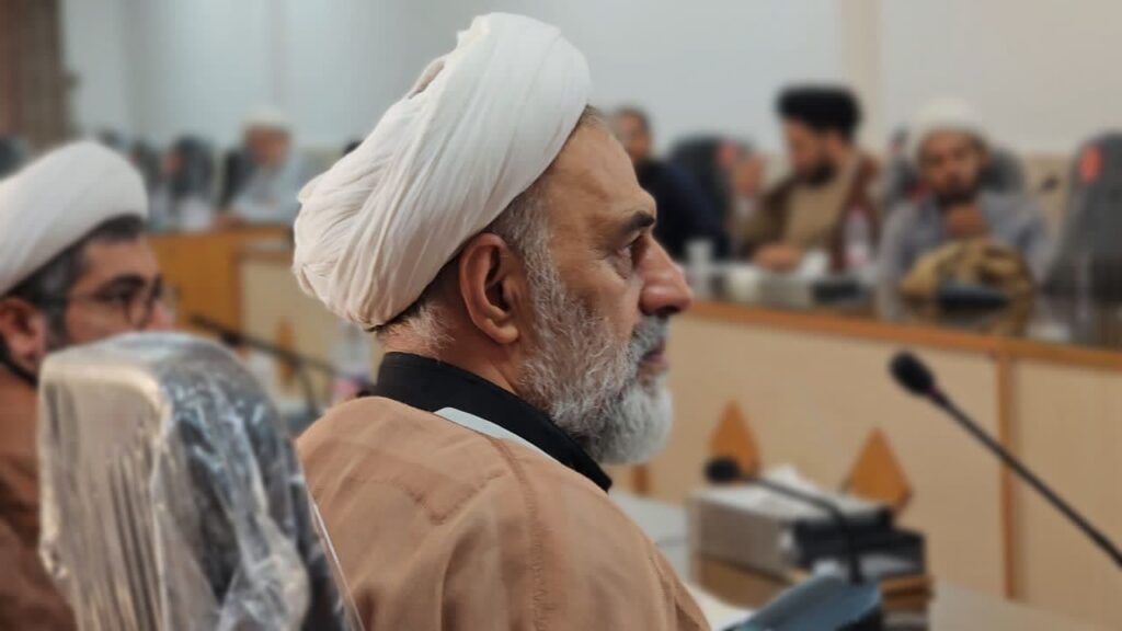 اولین دوره آموزشی «تعالی شهدای خدمت» به منظور توانمندسازی ائمه جماعات در یزد برگزار شد.