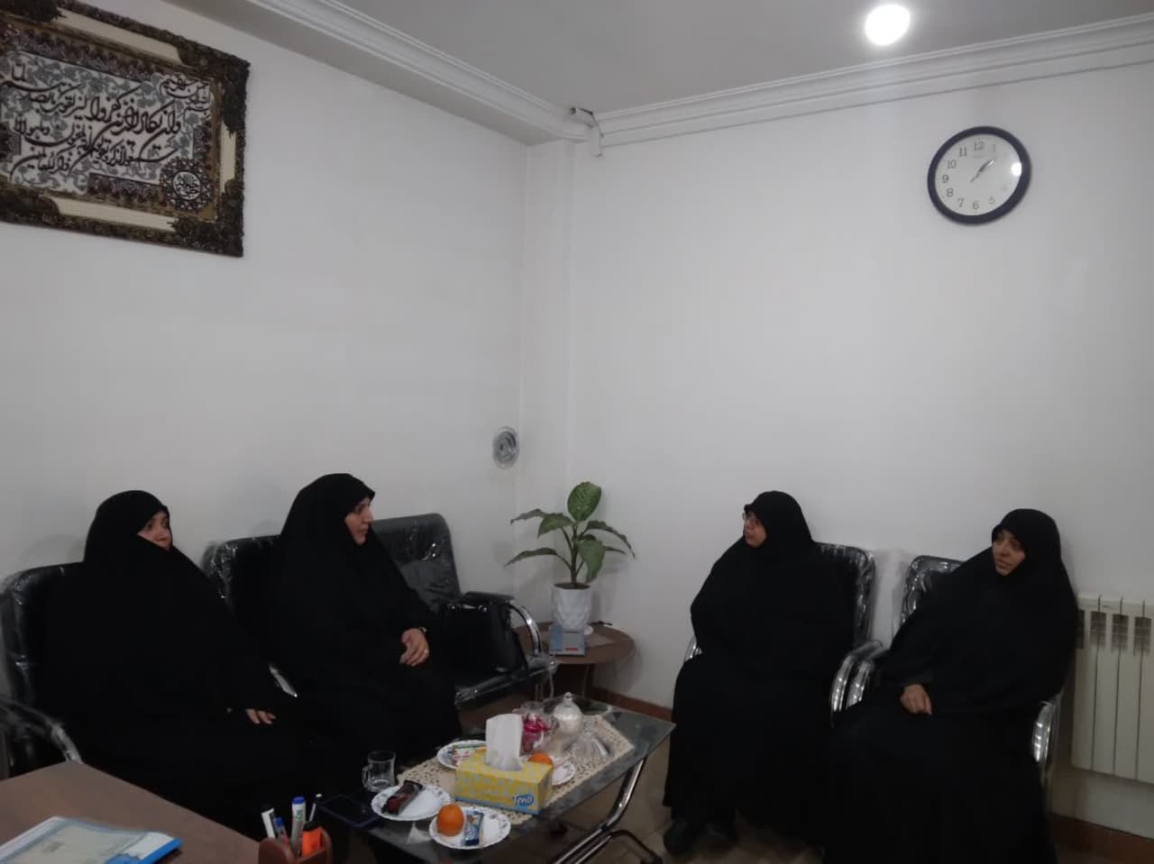 نشست مشاور امور بانوان ستاد اقامه نماز با مسئول بسیج جامعه زنان ارومیه برگزار شد