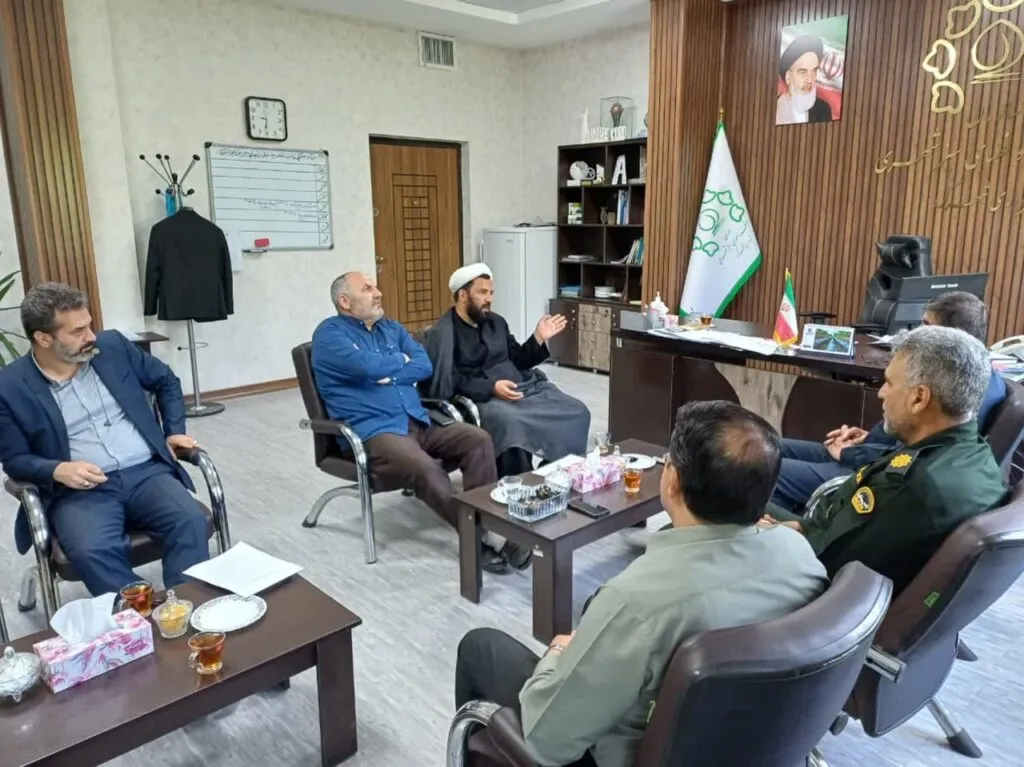 نمازجماعت در پارکها و اماکن تفریحی و گردشگری شهرستانشهرکرد اقامه میشود