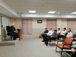 نشست تخصصی با محوریت معارف نماز در البرز برگزار شد