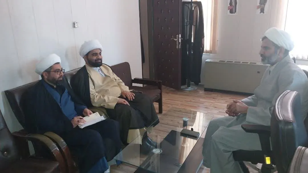 جلسه مشترک ستاد اقامه نماز استان یزد با دانشگاه فرهنگیان با حضور حجت الاسلام آب انباری کارشناس فرهنگی، آموزشی و پژوهشی ستاد اقامه نماز و حجت الاسلام جمالی مسئول دفتر نهاد نمایندگی مقام معظم رهبری در دانشگاه فرهنگیان