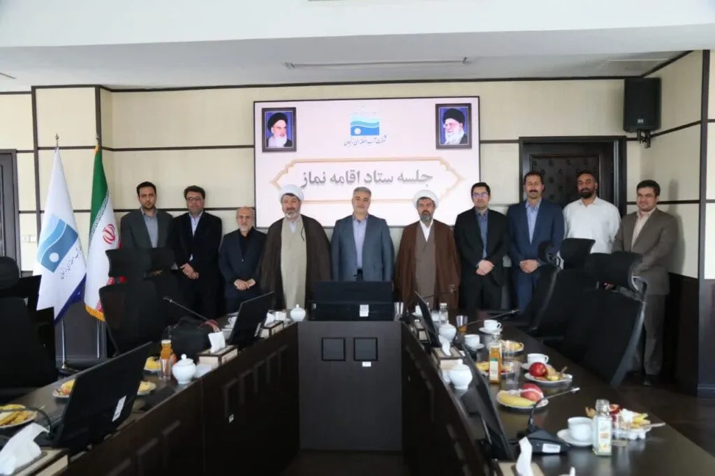 تا به الان ۶ دستگاه از دوایر دولتی زنجان هر کدام طبقبل رسیدگی و حمایت مالی به یکی از مدارس دولتی نیازمند در زنجان را بر عهده گرفته‌اند همچنین پیشنهاد پخش اذان از پشت بام اداره را که در موقعیت خوبی از لحاظ مکانی قرار دارد داده شد