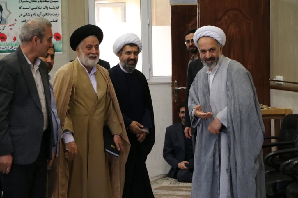 مراسم بزرگداشت اولین سالگرد شهدای خدمت با حضور حجت الاسلام بهشتی در دادگستری زنجان