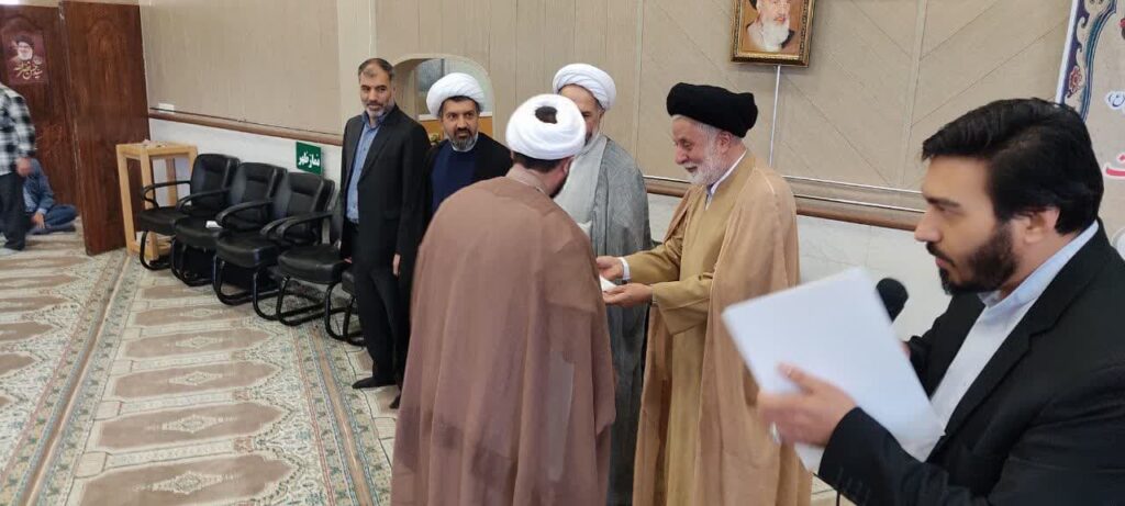 مراسم بزرگداشت اولین سالگرد شهدای خدمت با حضور حجت الاسلام بهشتی در دادگستری زنجان