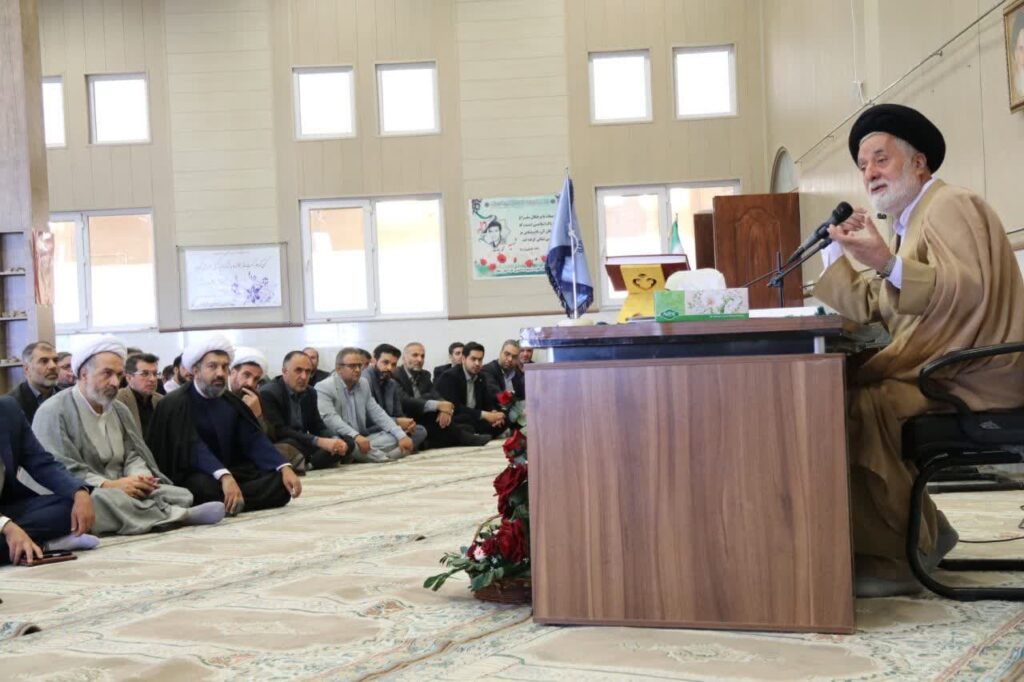 مراسم بزرگداشت اولین سالگرد شهدای خدمت با حضور حجت الاسلام بهشتی در دادگستری زنجان
