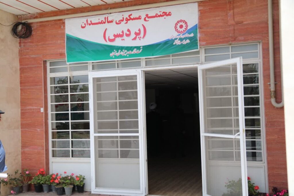 دیدار مدیر ستاد اقامه نماز زنجان از مرکز مراقبتی اعصاب و روان حکیم و پردیس سالمندان