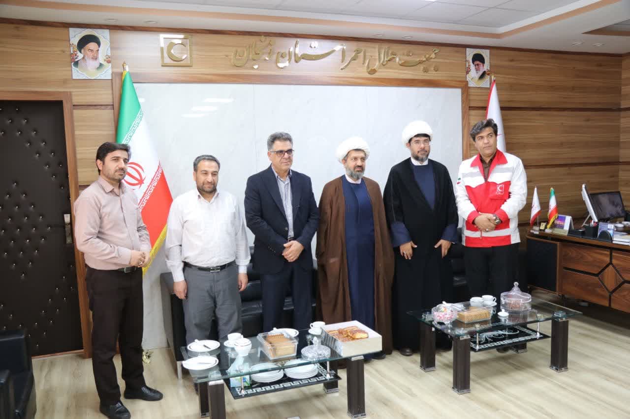 دیدار مدیر ستاد اقامه نماز با مدیرعامل هلال احمر زنجان