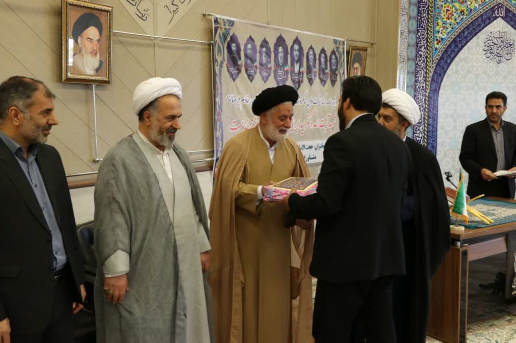 مراسم بزرگداشت اولین سالگرد شهدای خدمت با حضور حجت الاسلام بهشتی در دادگستری زنجان