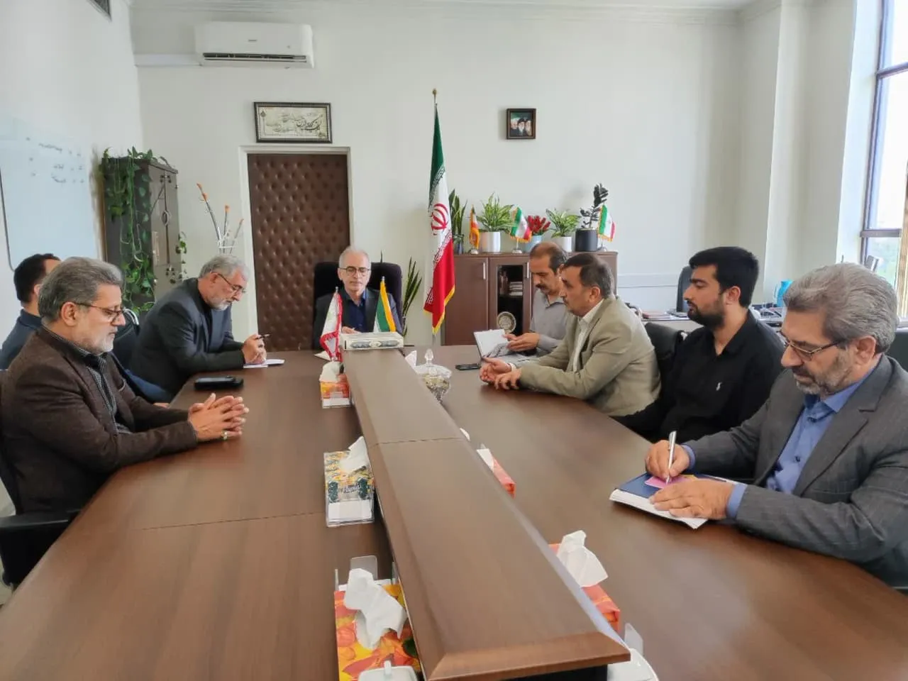دیدار اعضای هیات ارزیابی ستاد اقامه نماز گلستان با معاون توسعه مدیریت و منابع استانداری
