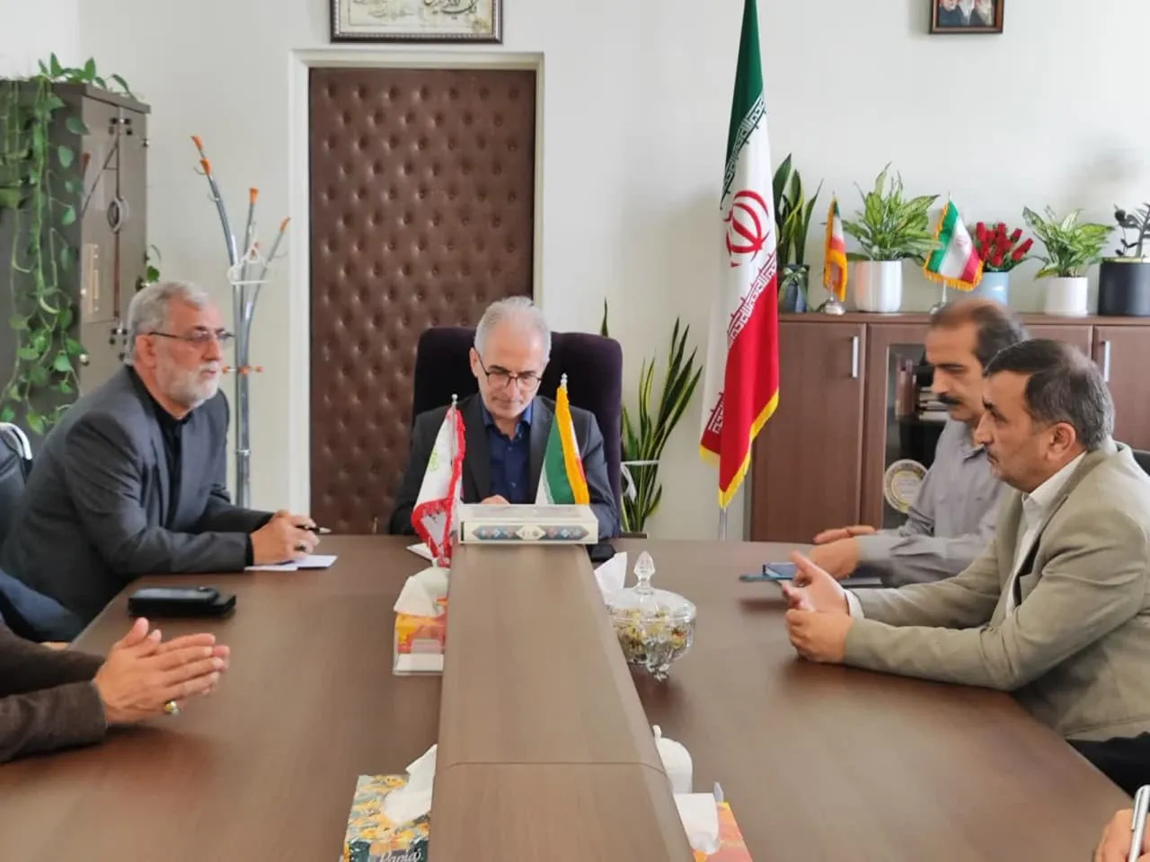 دیدار اعضای هیات ارزیابی ستاد اقامه نماز گلستان با معاون توسعه مدیریت و منابع استانداری