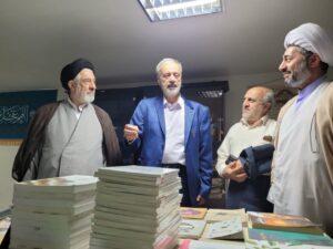 نشست صمیمی قائم مقام ستاد اقامه نماز کشور با مدیران شمالغرب کشور تبریز