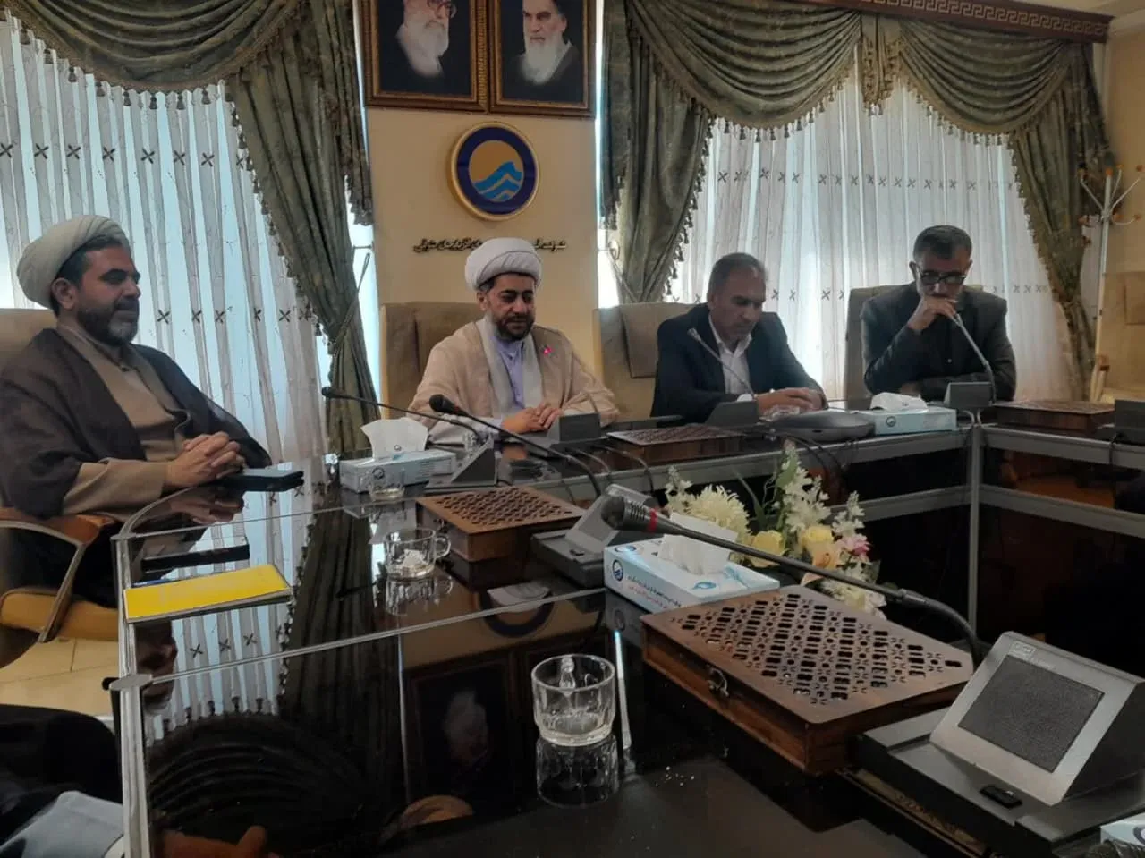 جلسه هم اندیشی دبیران اقامه نماز شرکت توانیر تبریز