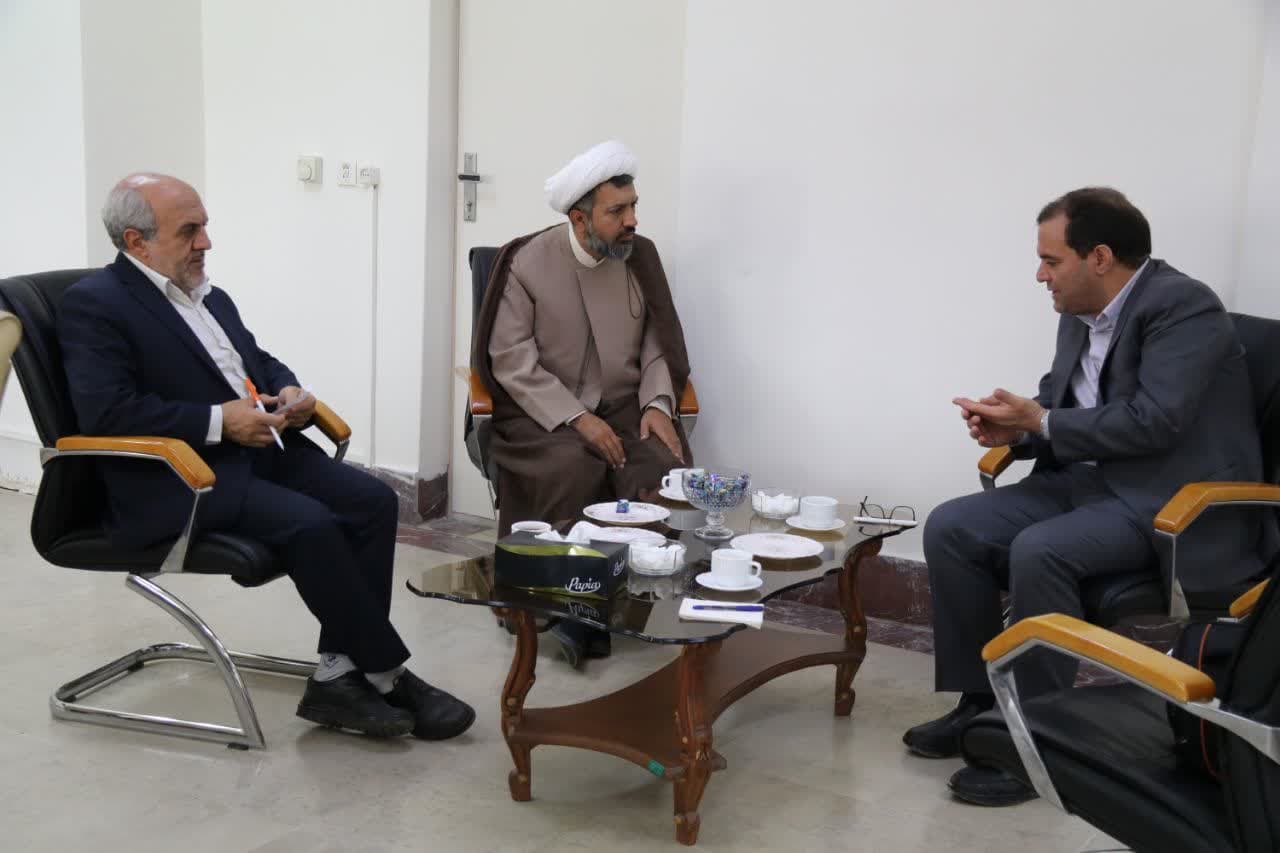 دیدار مدیر ستاد اقامه نماز با سرپرست توسعه و مدیریت منابع استانداری زنجان