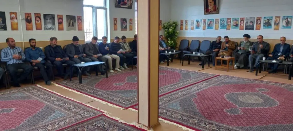 جلسه هماهنگی ستاد اقامه نماز با تعزیهداران جهت برپایی نماز ظهر عاشورا