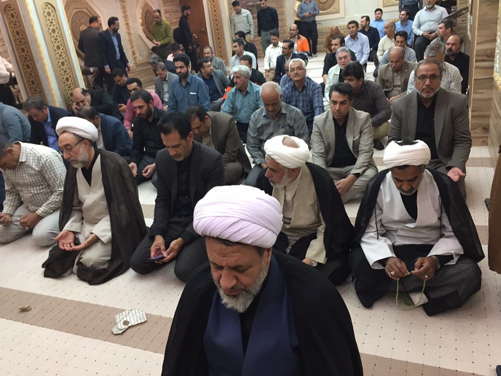اقامه نماز وحدت بخش ادارات استان کرمان