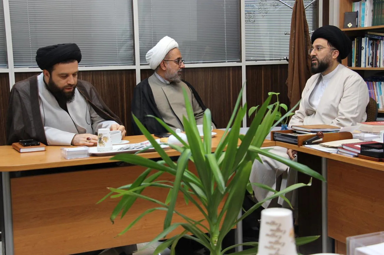 نشست تخصصی ارتقای کیفیت اقامه نماز جماعت استان