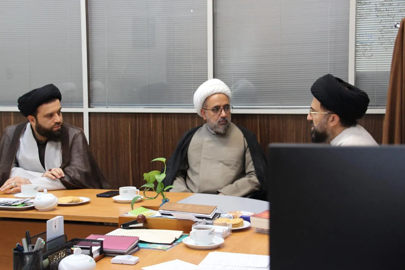 نشست تخصصی ارتقای کیفیت اقامه نماز جماعت استان
